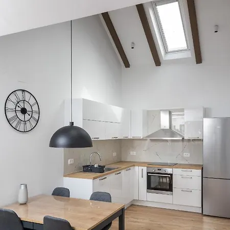 Thon Дубровник